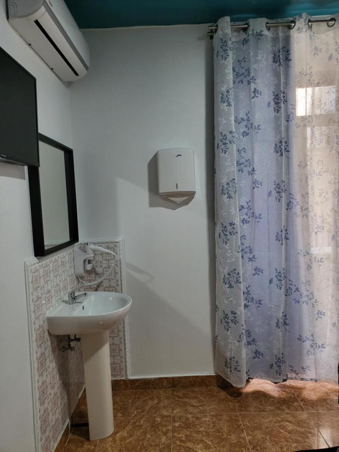 M-A Catrachos Rooms مدريد المظهر الخارجي الصورة
