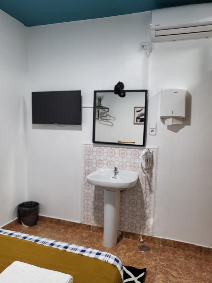 M-A Catrachos Rooms مدريد المظهر الخارجي الصورة