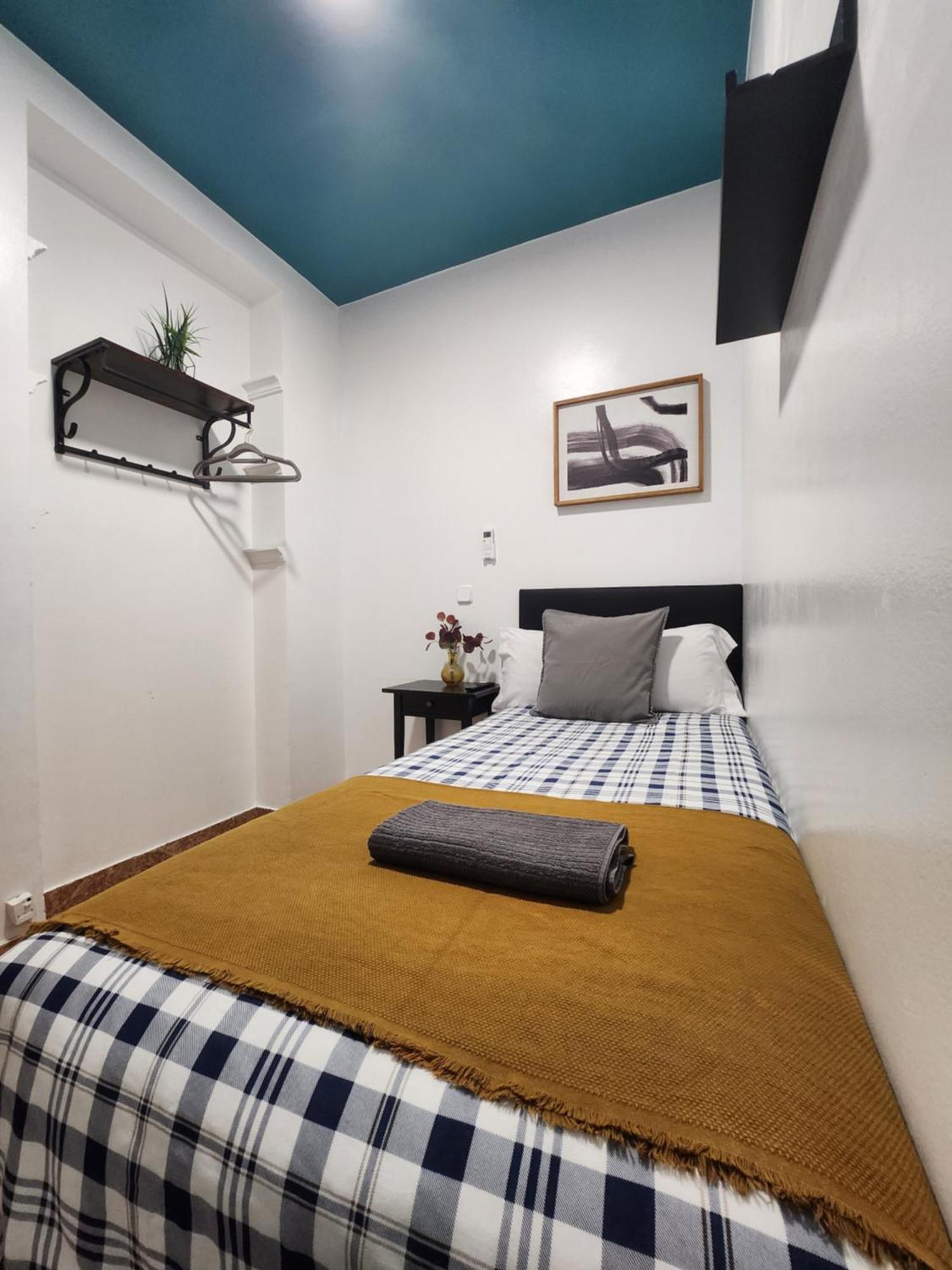 M-A Catrachos Rooms مدريد المظهر الخارجي الصورة