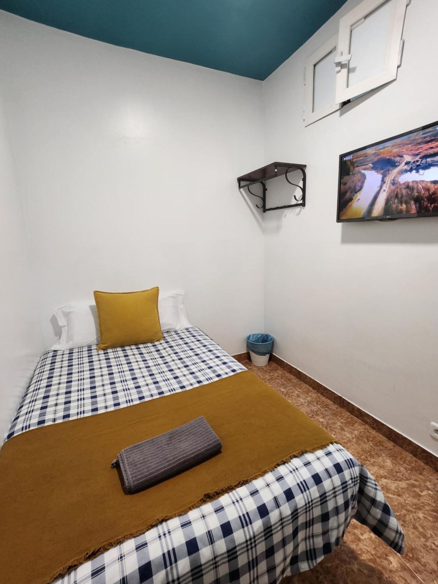 M-A Catrachos Rooms مدريد المظهر الخارجي الصورة