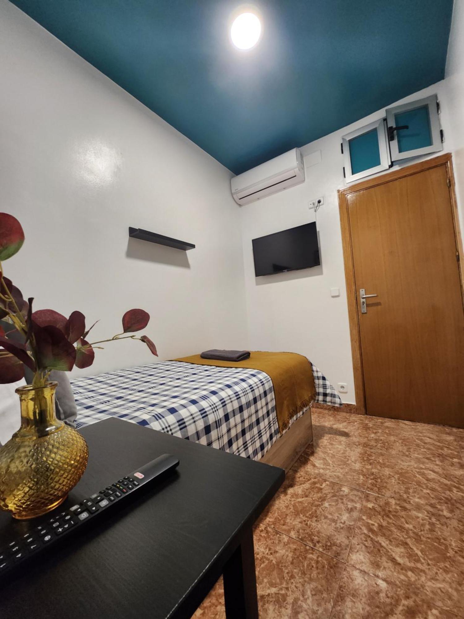 M-A Catrachos Rooms مدريد المظهر الخارجي الصورة